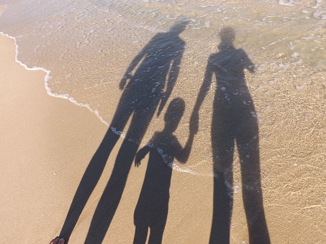 family-434708_640.jpg www.pixabay.com